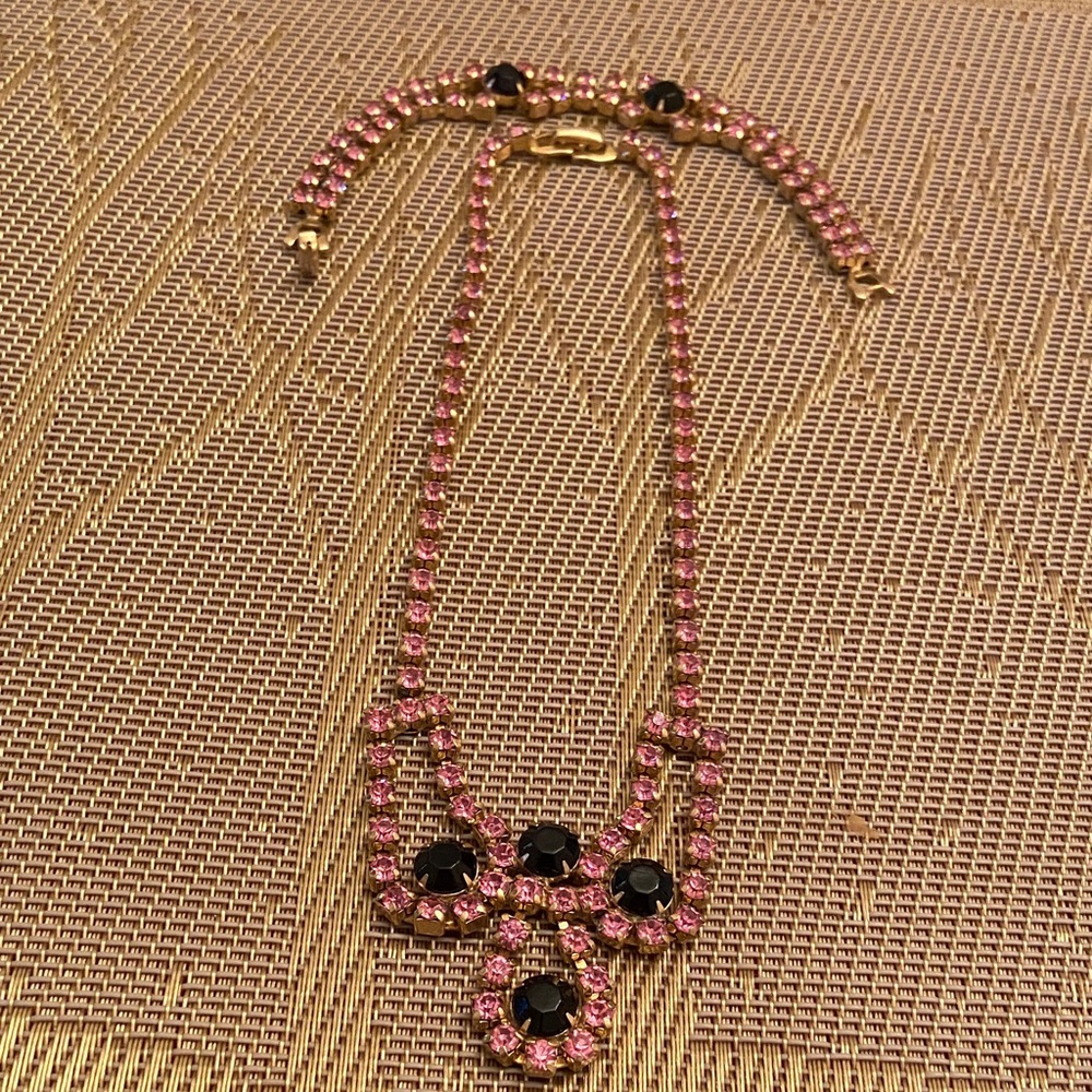 Elegant Vintage Julianna Style Pink and Black Necklace Set